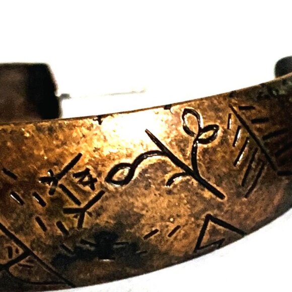 Earrings Large Hoops Copper 1977 Indian Aztec Engravings Vintage - Picture 6 of 7